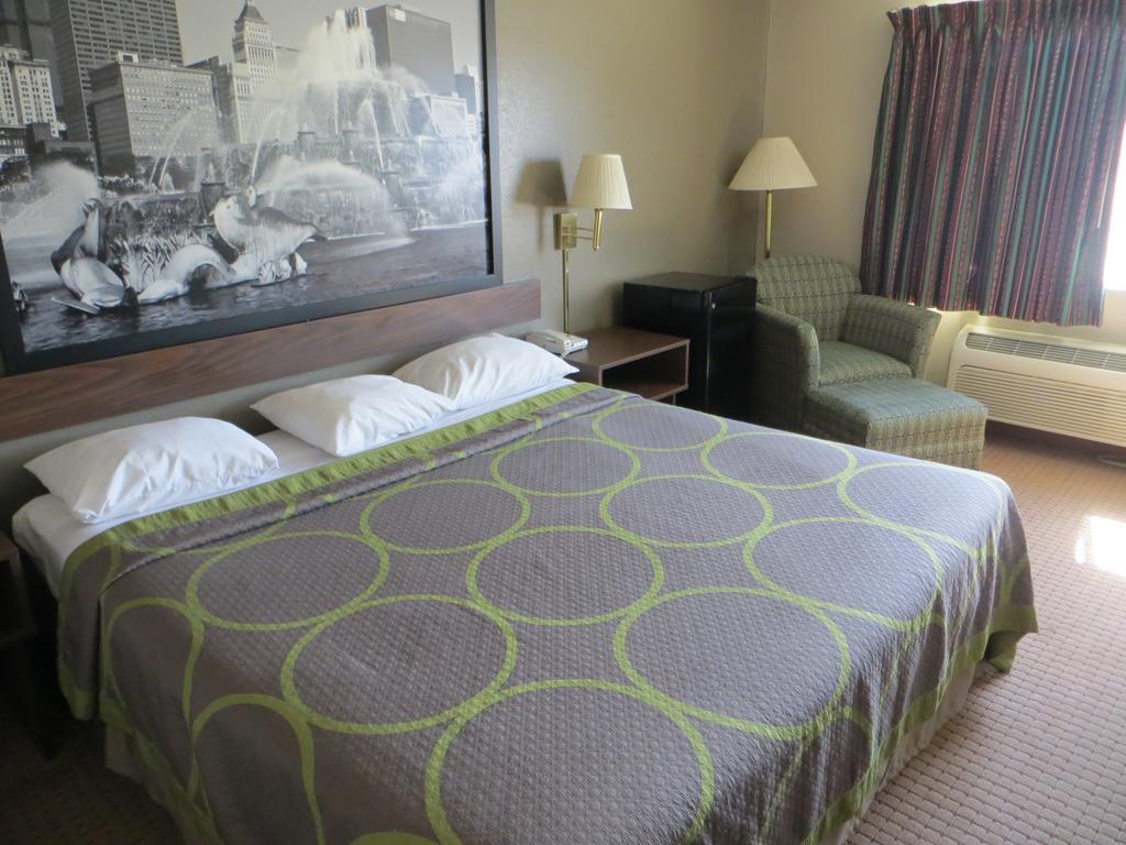 Super 8 By Wyndham Chicago O'Hare Airport Hotel Елк Гроув Вилидж Стая снимка
